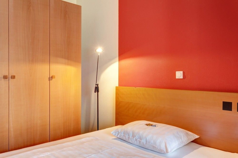 Plaza Suites Ruesselsheim Exterior photo