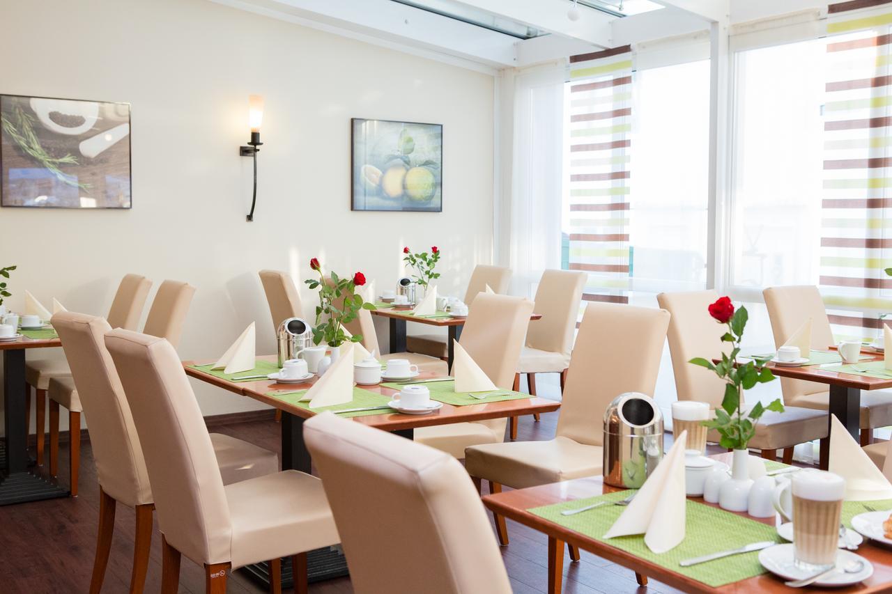 Plaza Suites Ruesselsheim Exterior photo